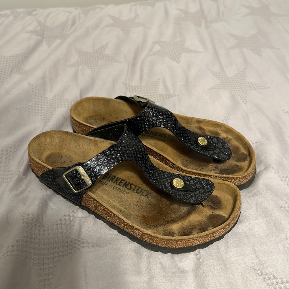 Birkenstocks women’s size 37